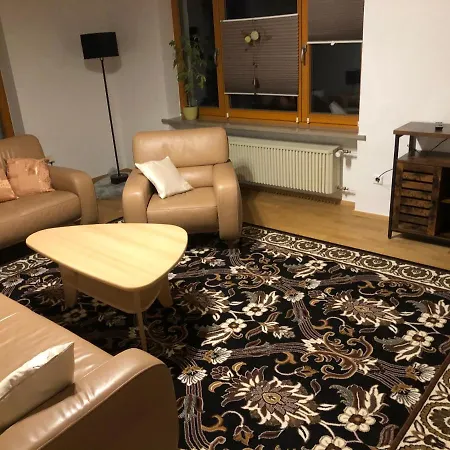 Tom Apartment *