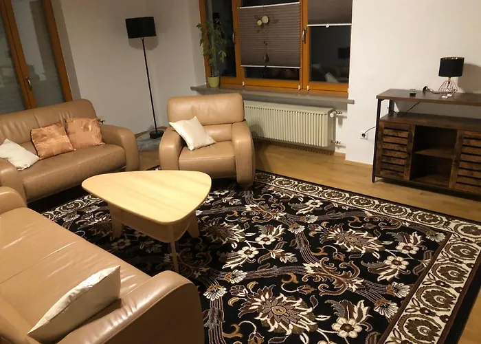 Tom Apartment *